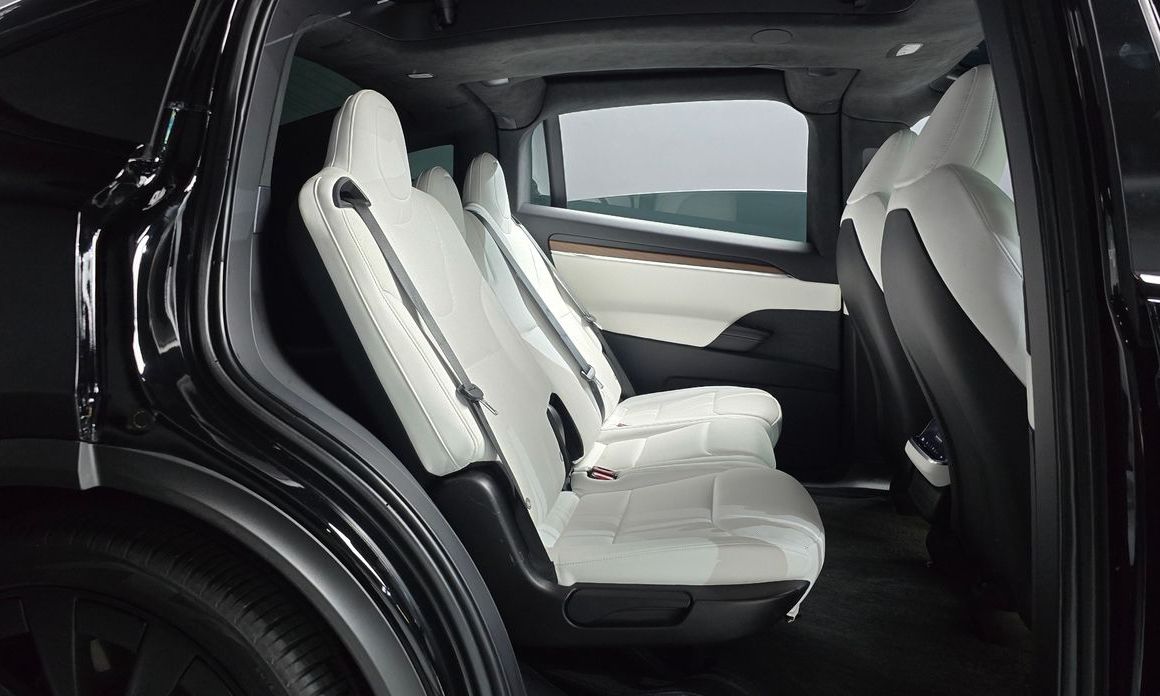 Tesla Model X 2023