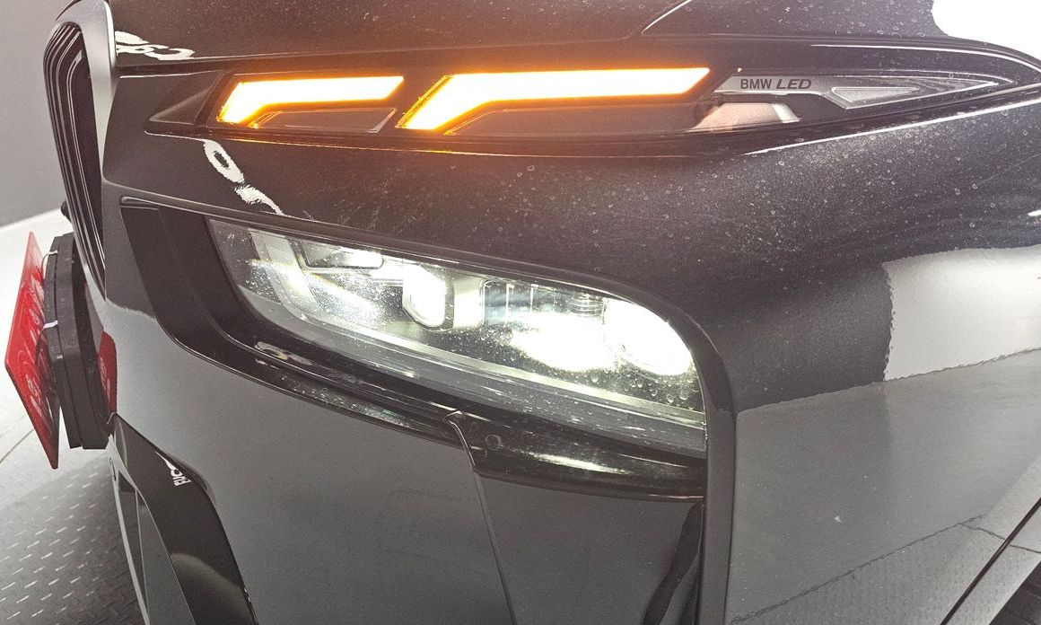 BMW X7 2025