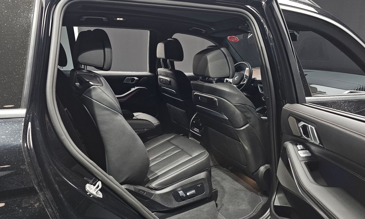 BMW X7 2025