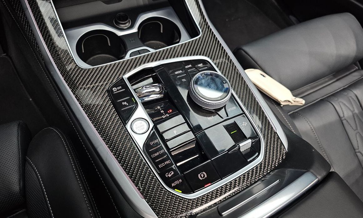 BMW X7 2025