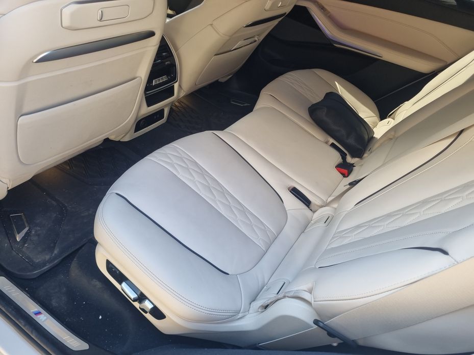 BMW X7 2024