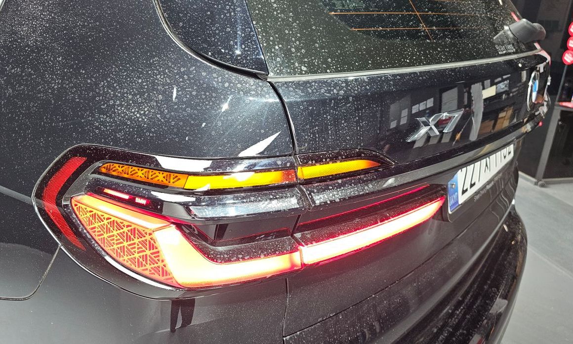 BMW X7 2025
