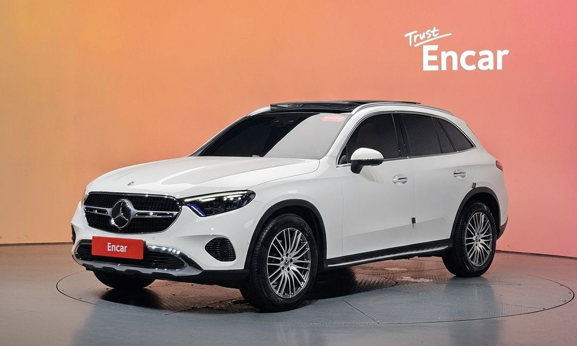 Mercedes-Benz GLC-Class 2025