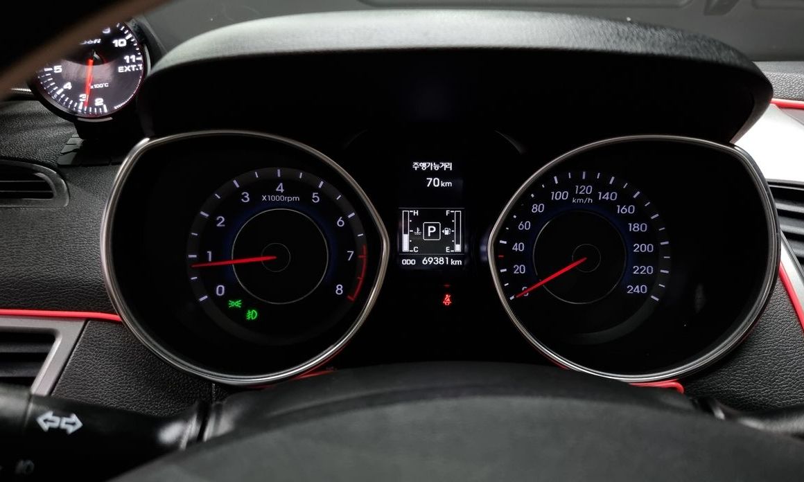 Hyundai AVANTE 2015