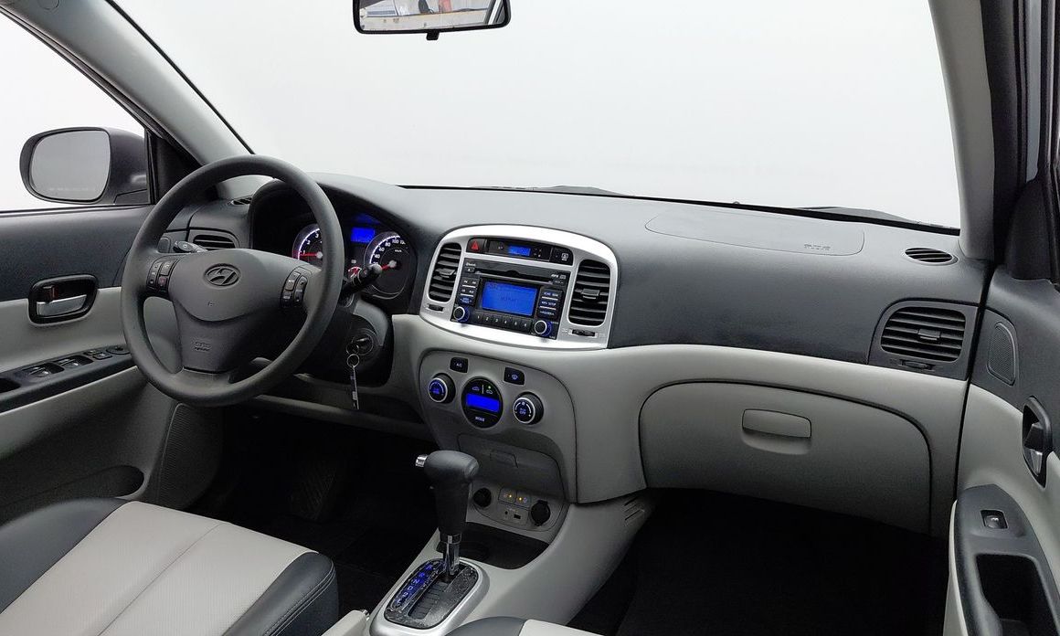 Hyundai Verna 2011