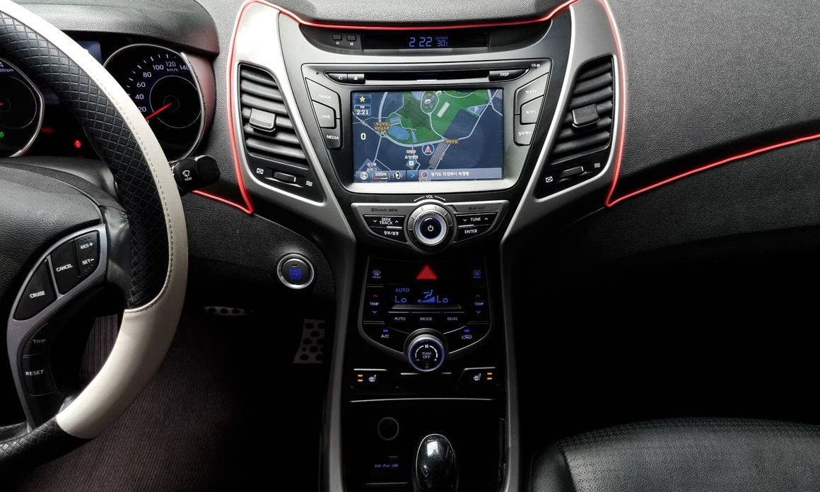 Hyundai AVANTE 2015