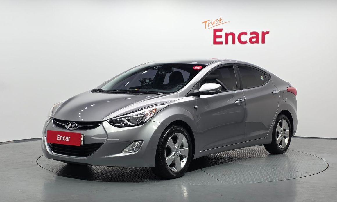 Hyundai AVANTE 2012