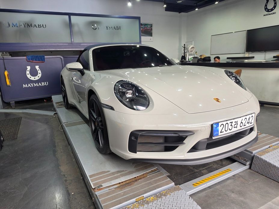 Porsche 911 2023