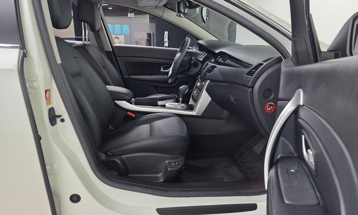 Renault-KoreaSamsung SM5  2012