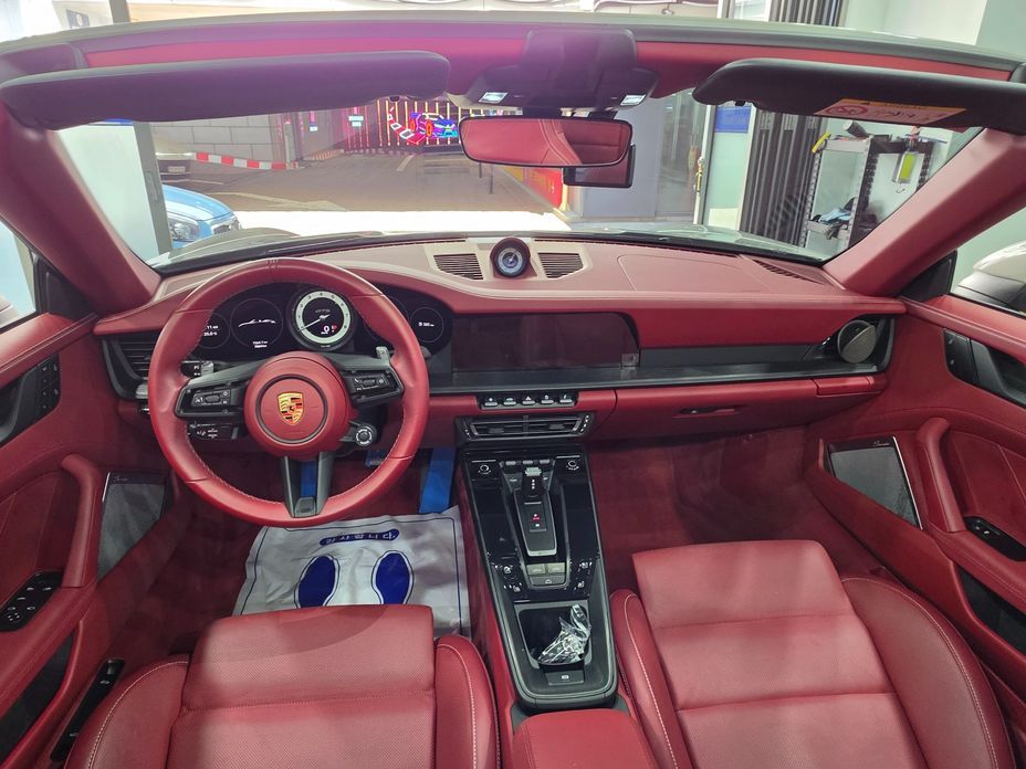 Porsche 911 2023