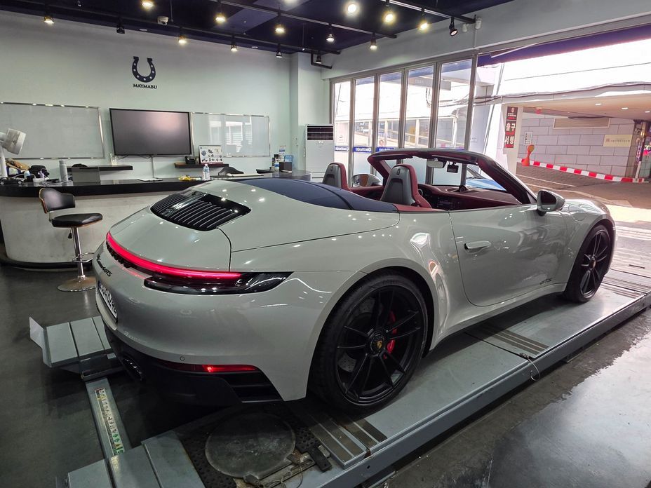 Porsche 911 2023