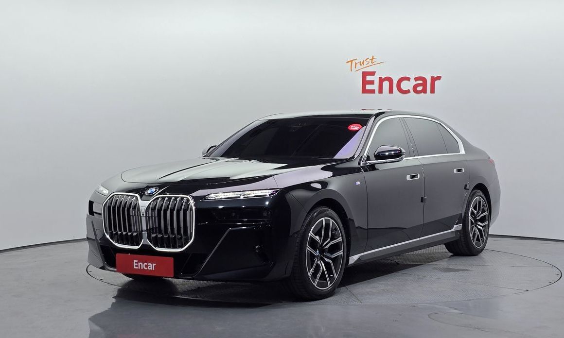 BMW 7-Series 2025