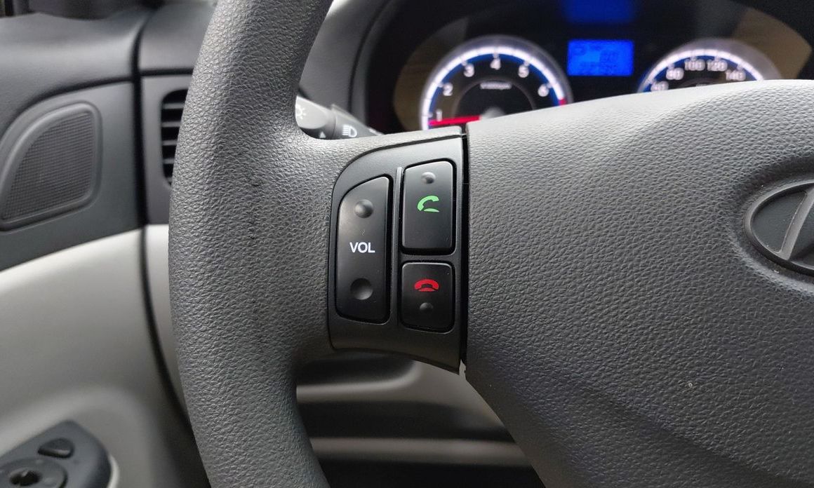 Hyundai Verna 2011