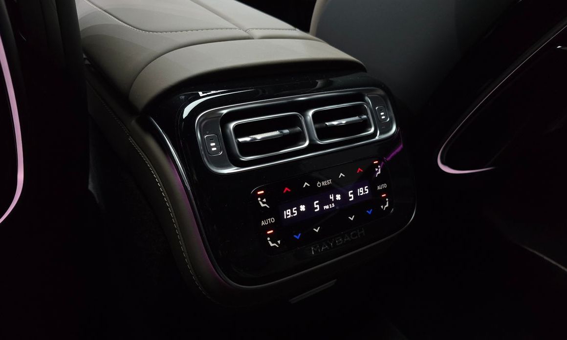 Mercedes-Benz S-Class 2024