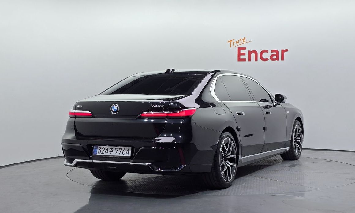 BMW 7-Series 2025