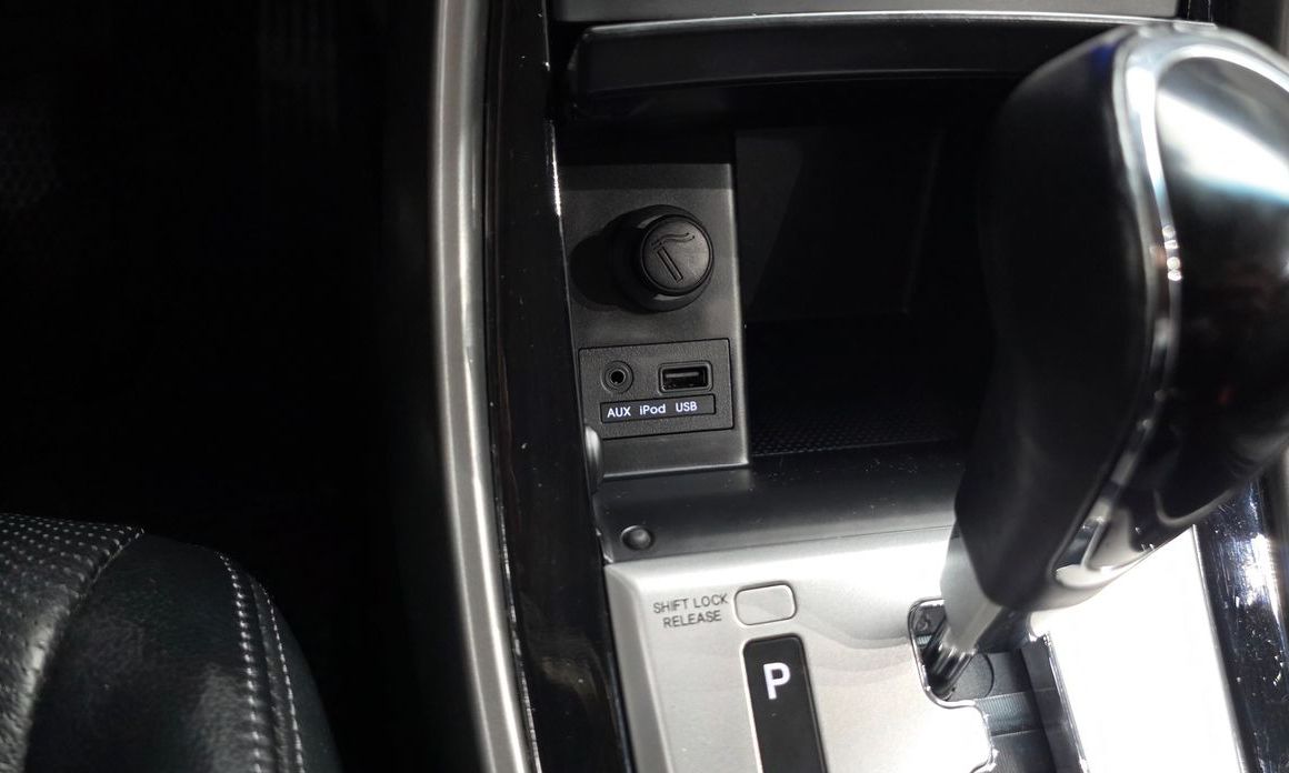 Hyundai AVANTE 2012