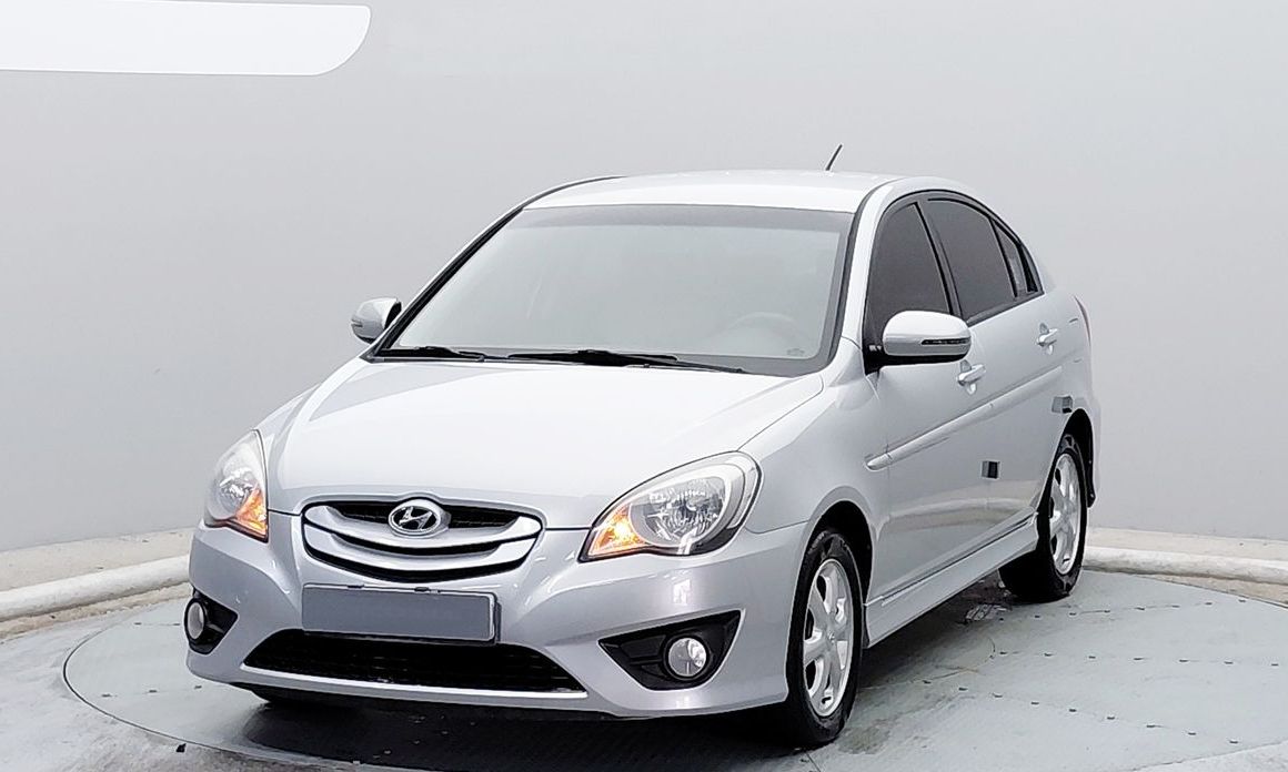 Hyundai Verna 2011