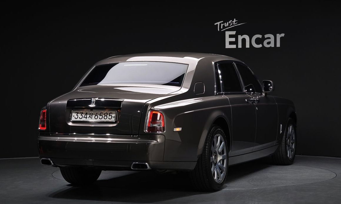 Rolls-Royce Phantom 2015