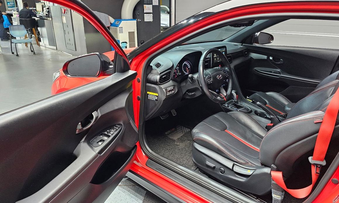 Hyundai Veloster 2019