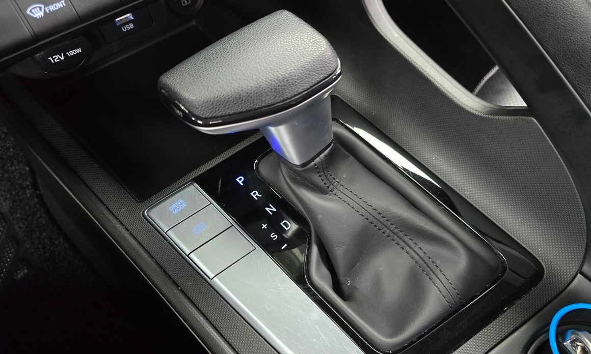 Hyundai AVANTE 2021