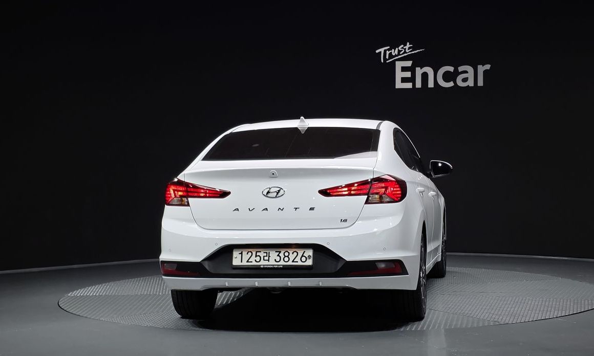 Hyundai AVANTE 2020