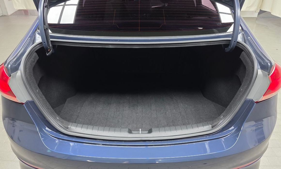 Hyundai AVANTE 2018