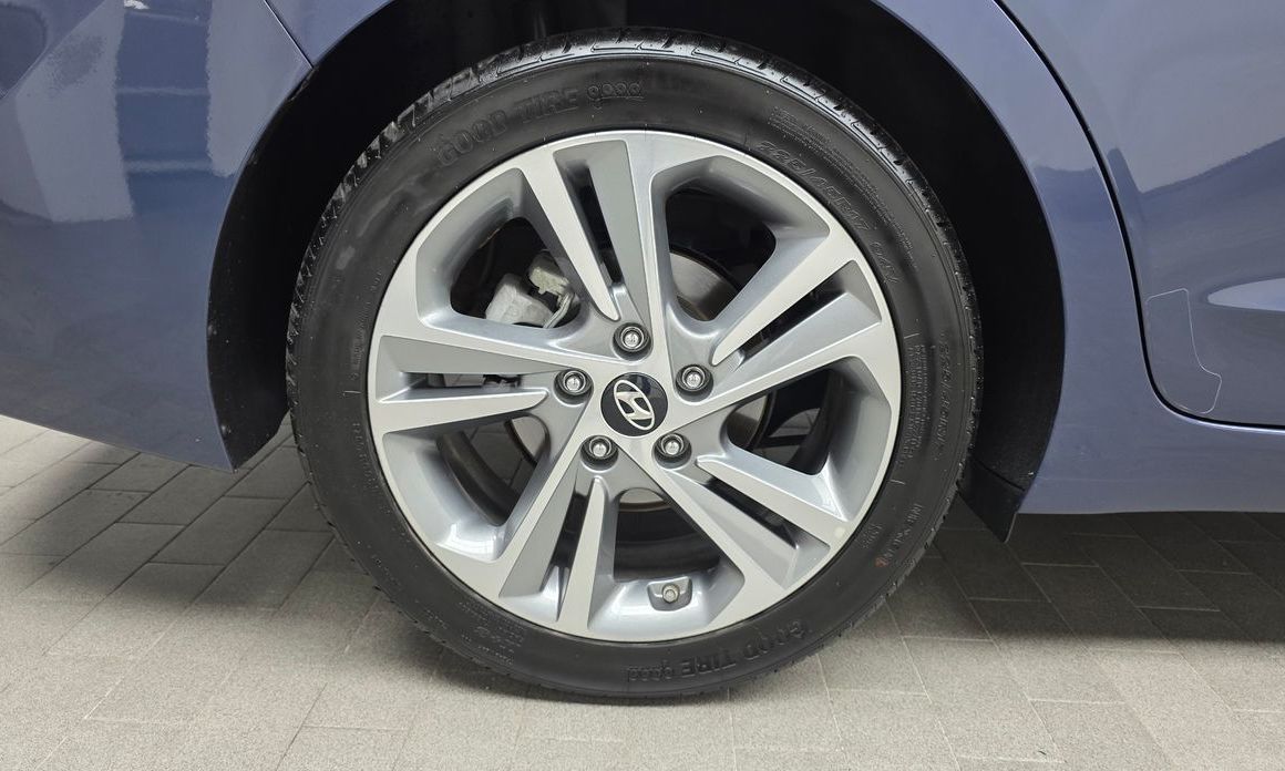 Hyundai AVANTE 2018