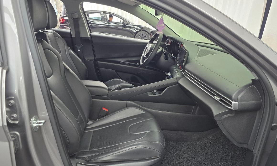 Hyundai AVANTE 2021