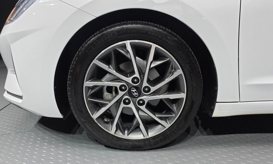 Hyundai AVANTE 2020