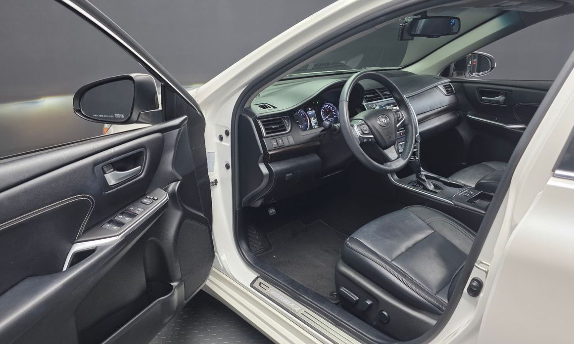 Toyota Camry 2017
