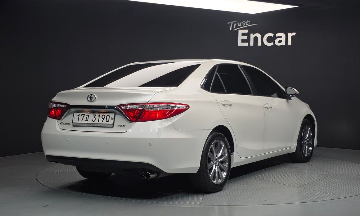 Toyota Camry 2017