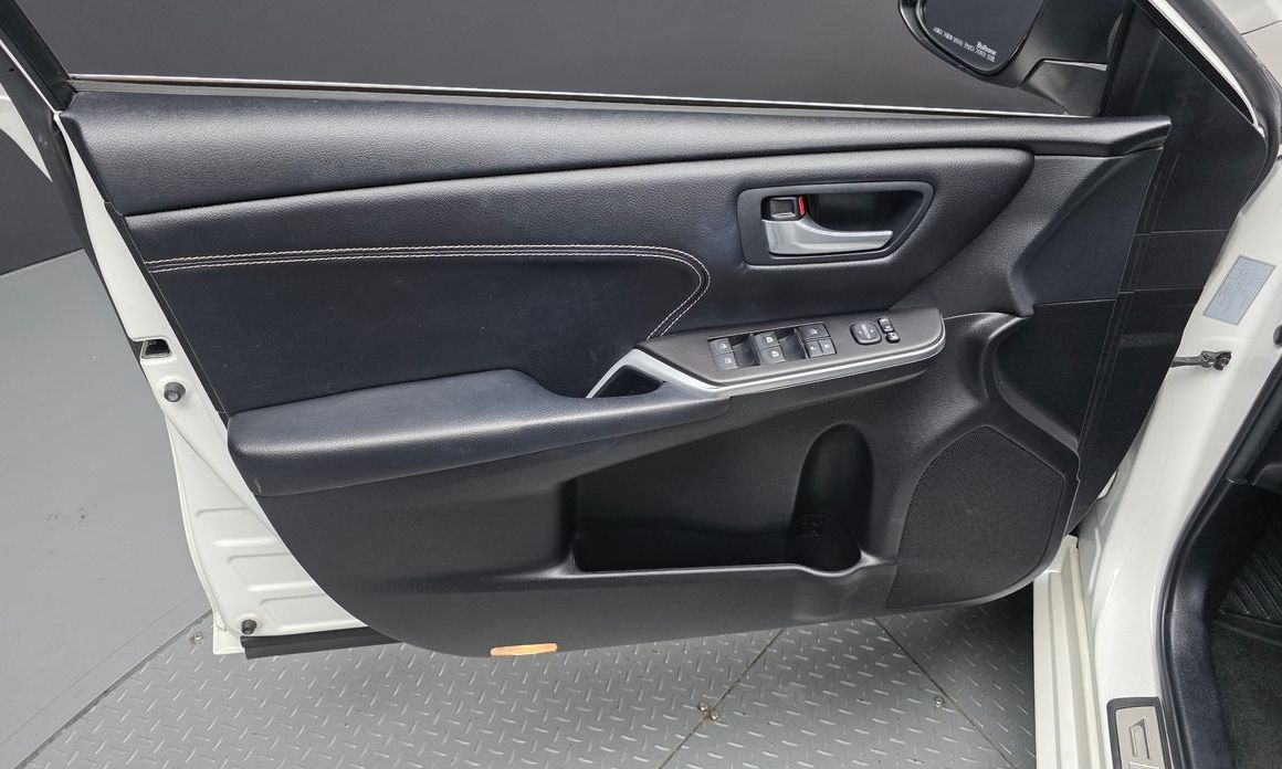 Toyota Camry 2017