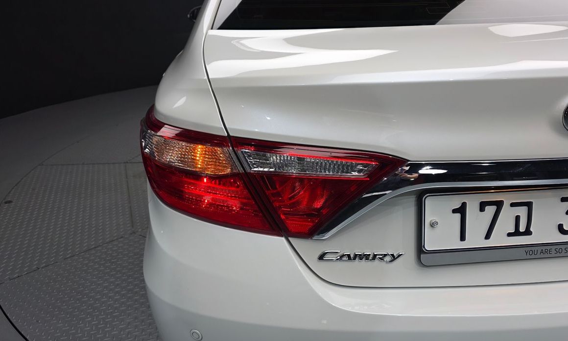 Toyota Camry 2017