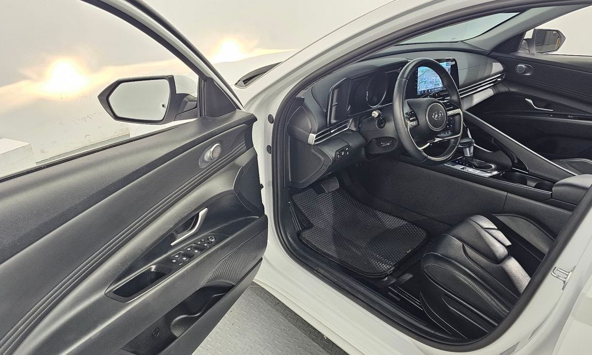 Hyundai AVANTE 2023