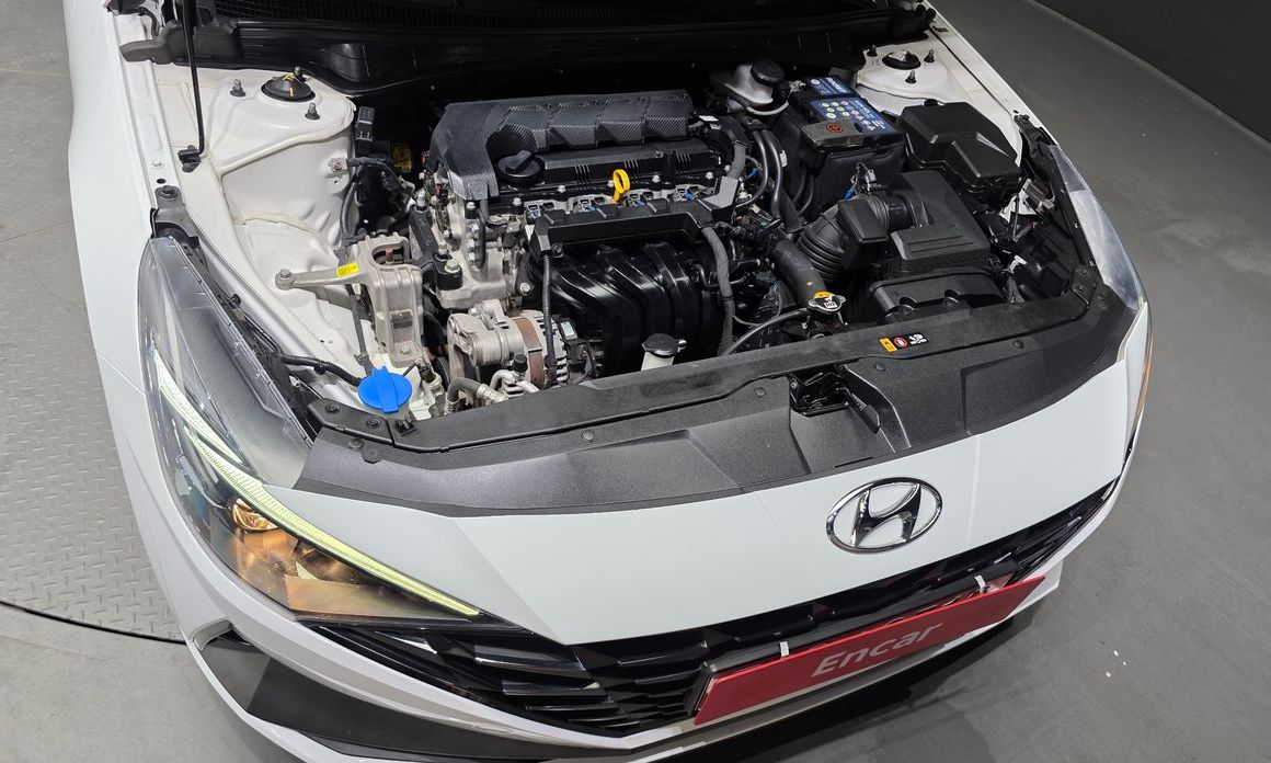 Hyundai AVANTE 2023