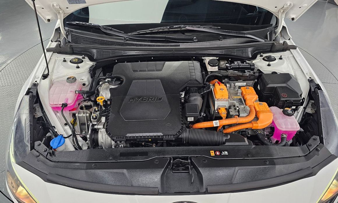 Hyundai AVANTE 2023