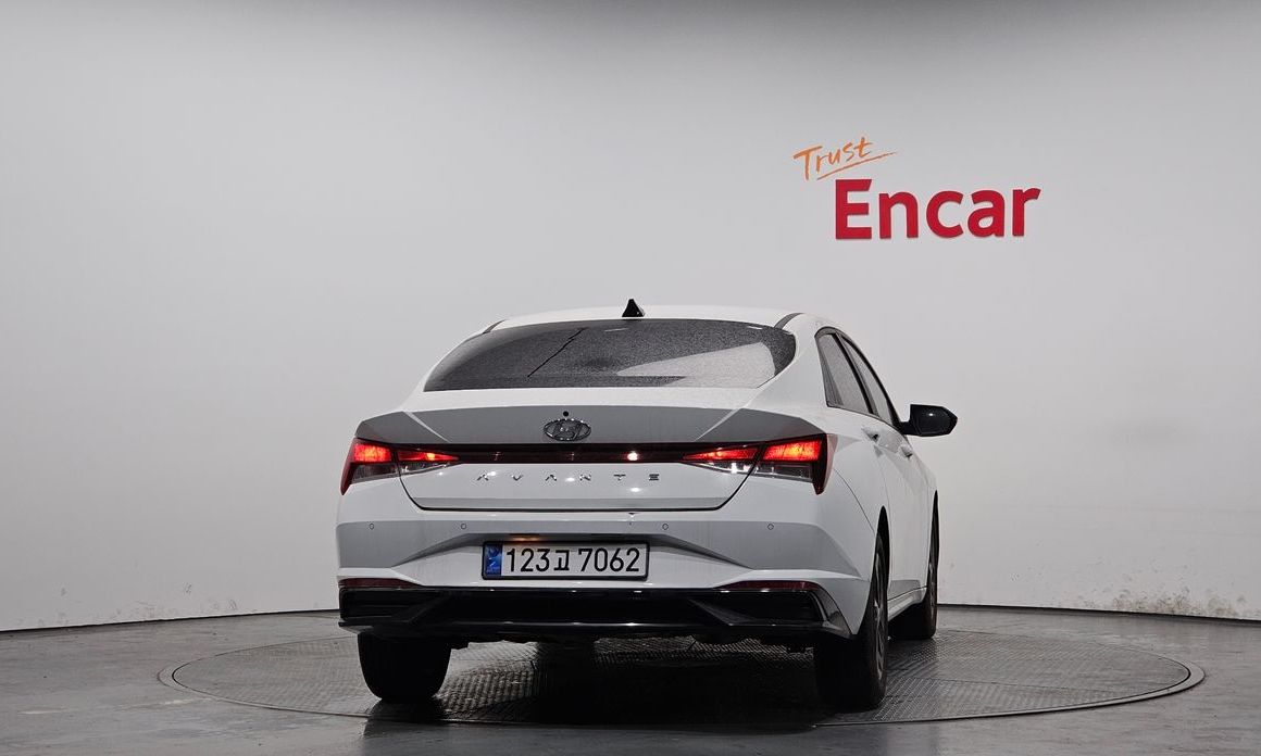 Hyundai AVANTE 2023