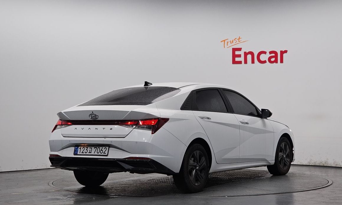 Hyundai AVANTE 2023