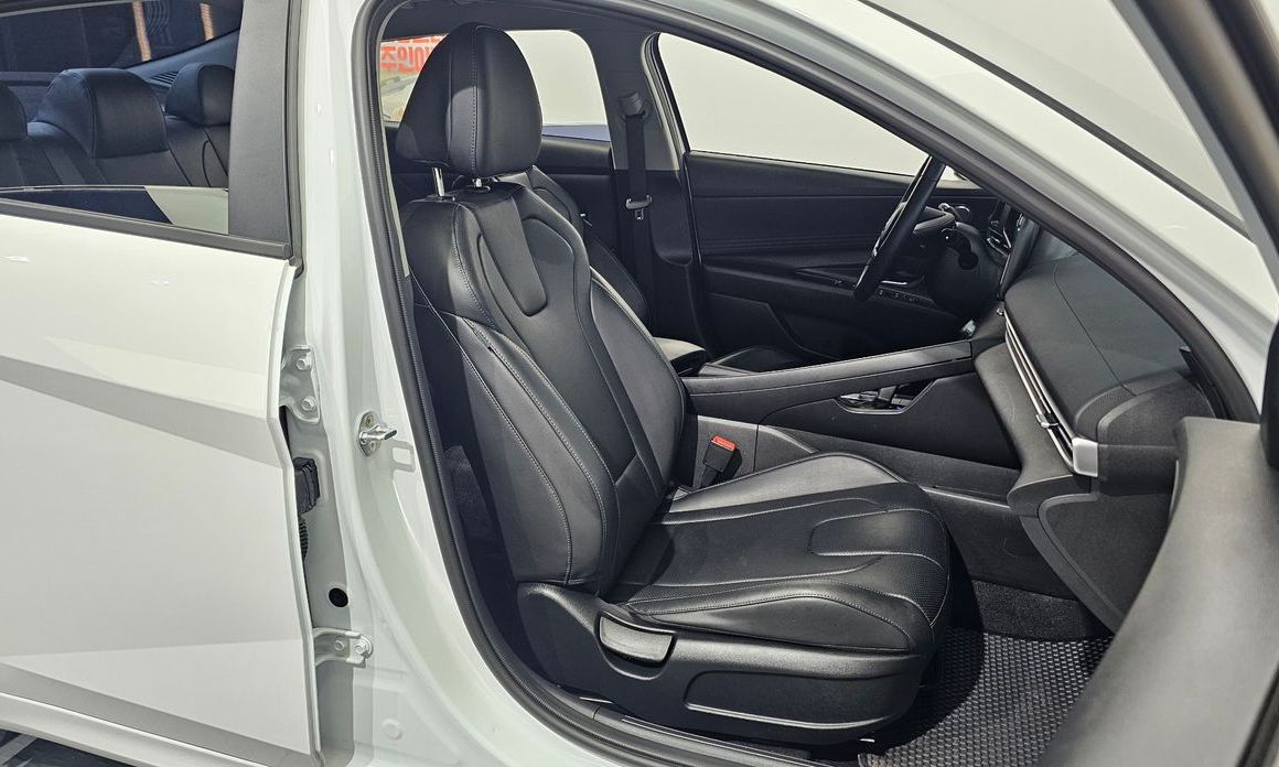 Hyundai AVANTE 2023