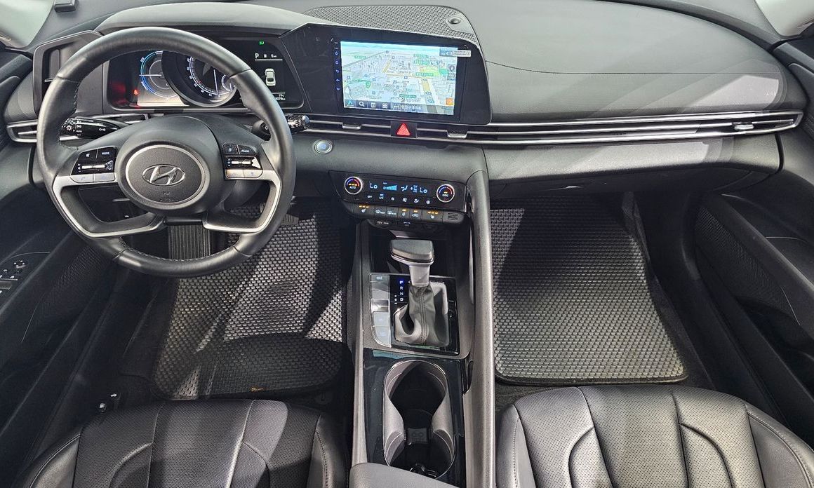 Hyundai AVANTE 2023