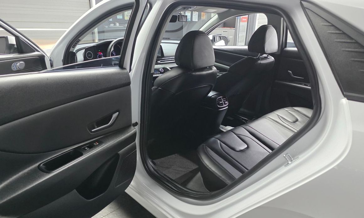 Hyundai AVANTE 2023