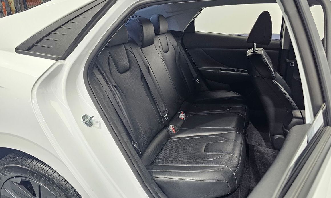 Hyundai AVANTE 2023
