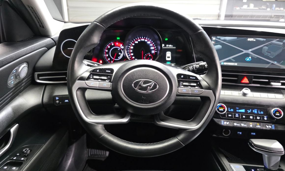 Hyundai AVANTE 2023