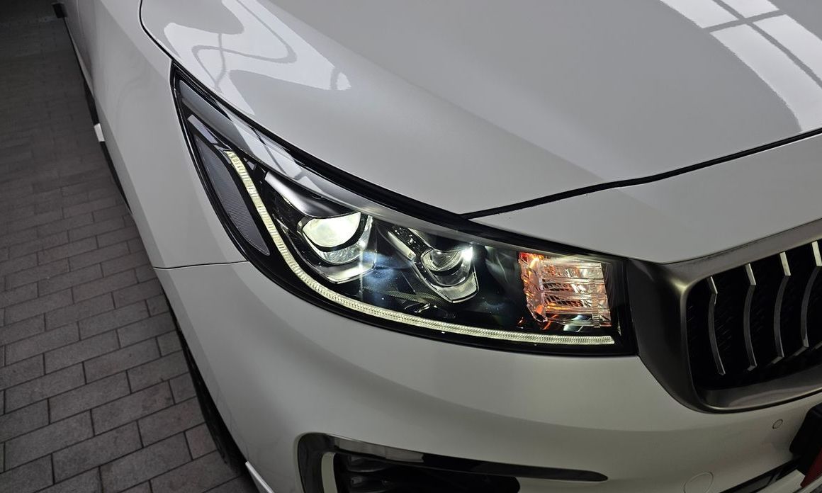 Kia Canival 2018