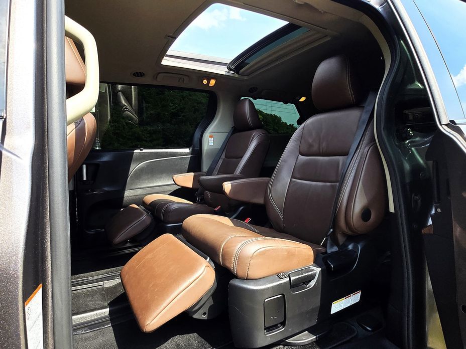 Toyota Sienna 2016