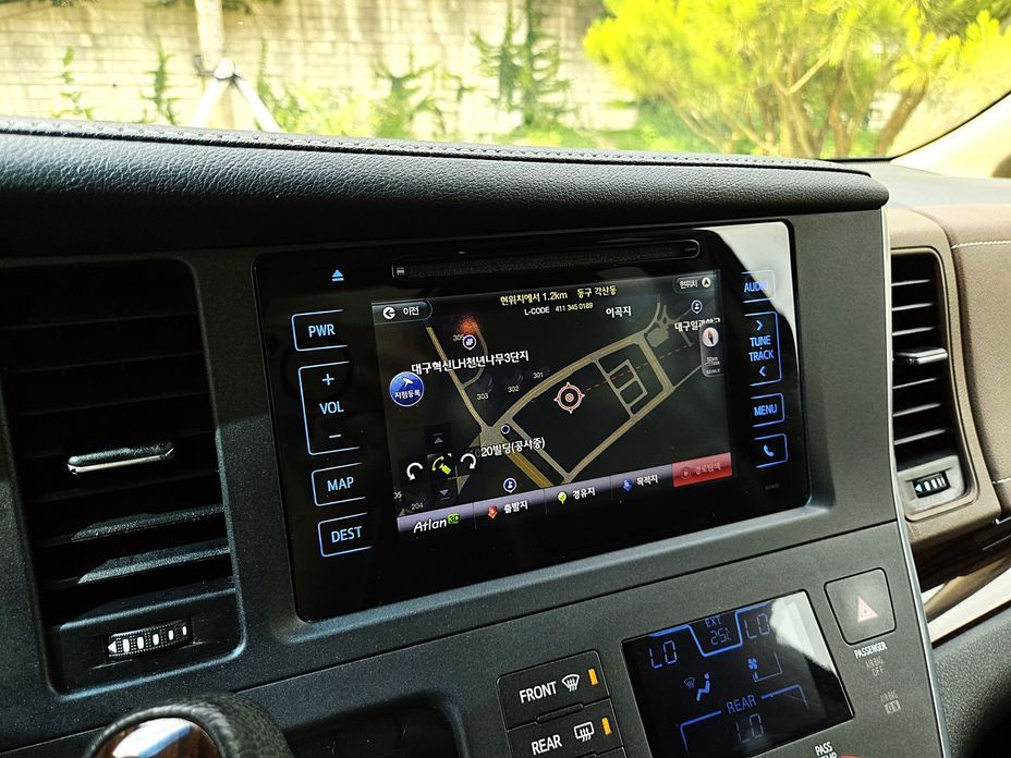 Toyota Sienna 2016