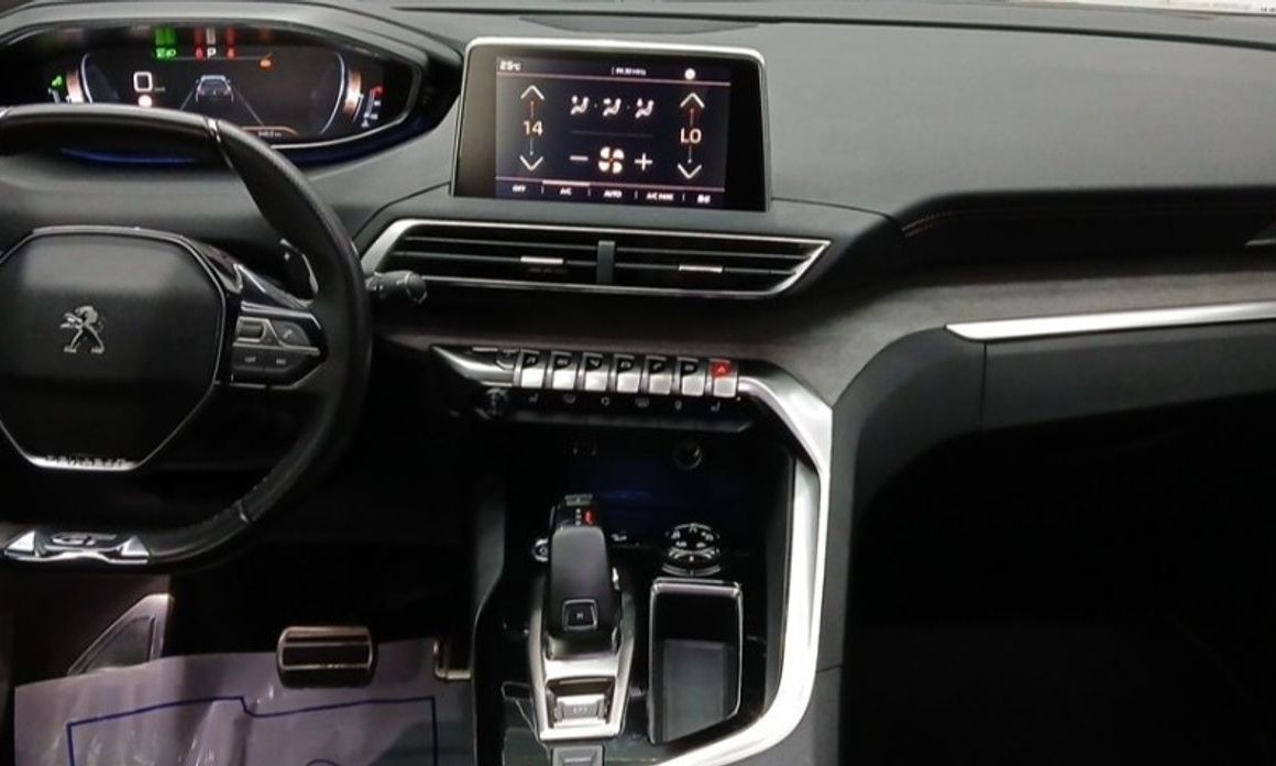 Peugeot 5008 2019