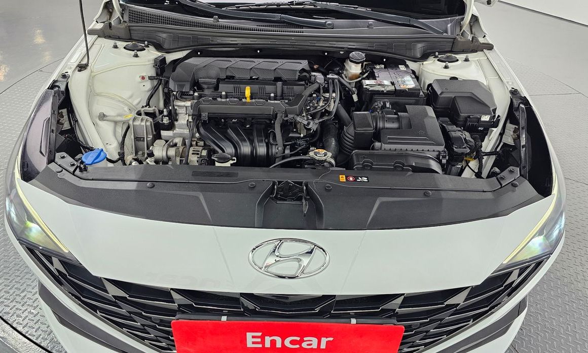 Hyundai AVANTE 2021