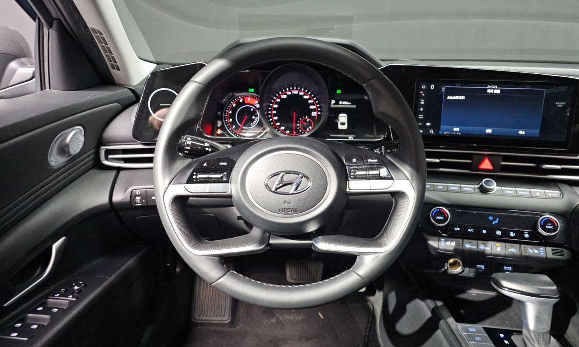 Hyundai AVANTE 2023