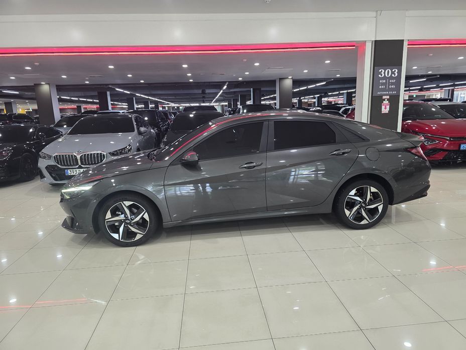 Hyundai AVANTE 2022